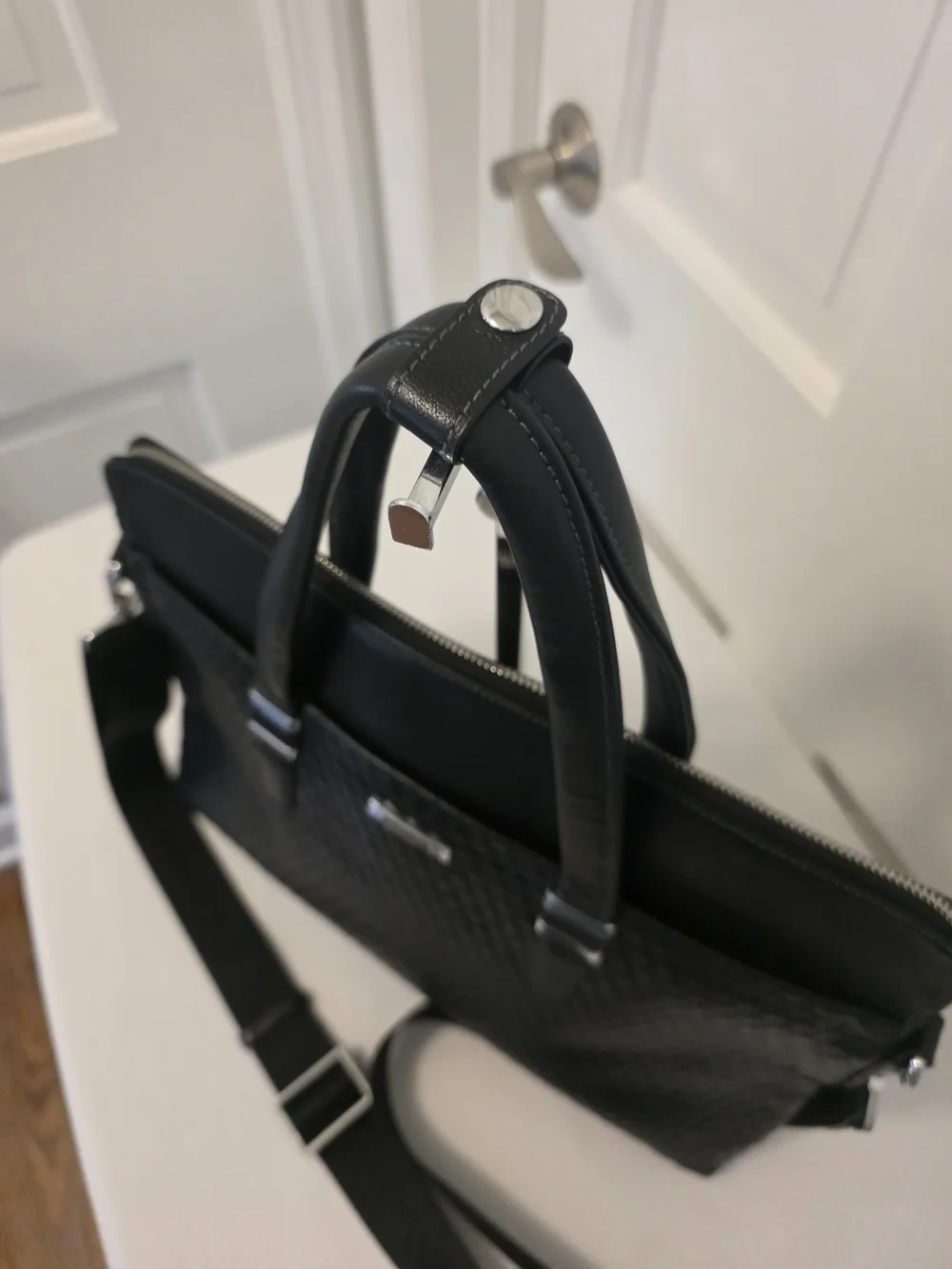 Sammons Black Quilted Professional Laptop Bag with Shoulder Strap